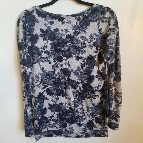 Mason and Mackenzie Stretch Floral Knit Top Large - Picture 2 of 7